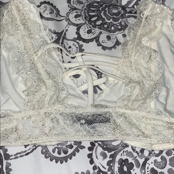 White lace bralette - Picture 5 of 7